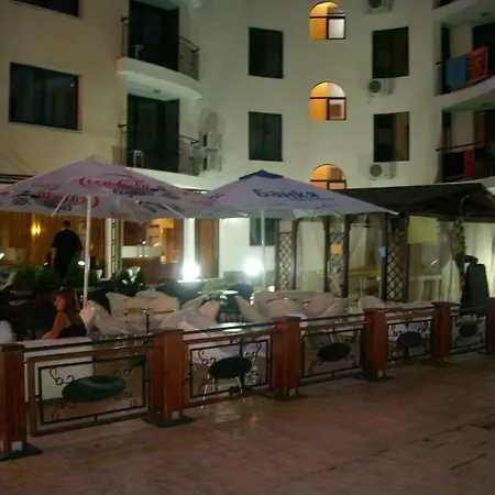 Апартаменти One Bedroom With Balcony